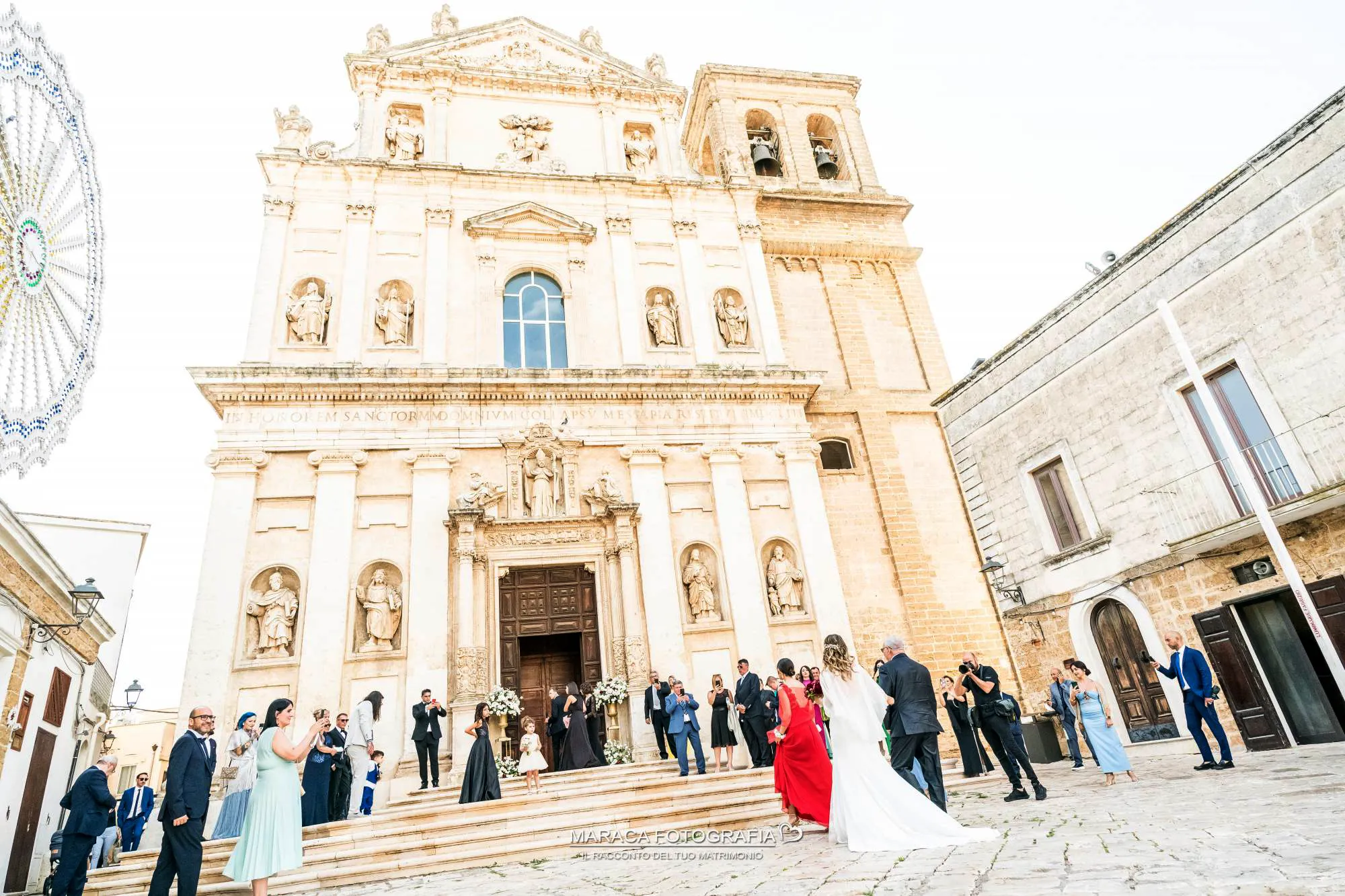 Matrimonio a Mesagne, ingresso sposa in chiesa